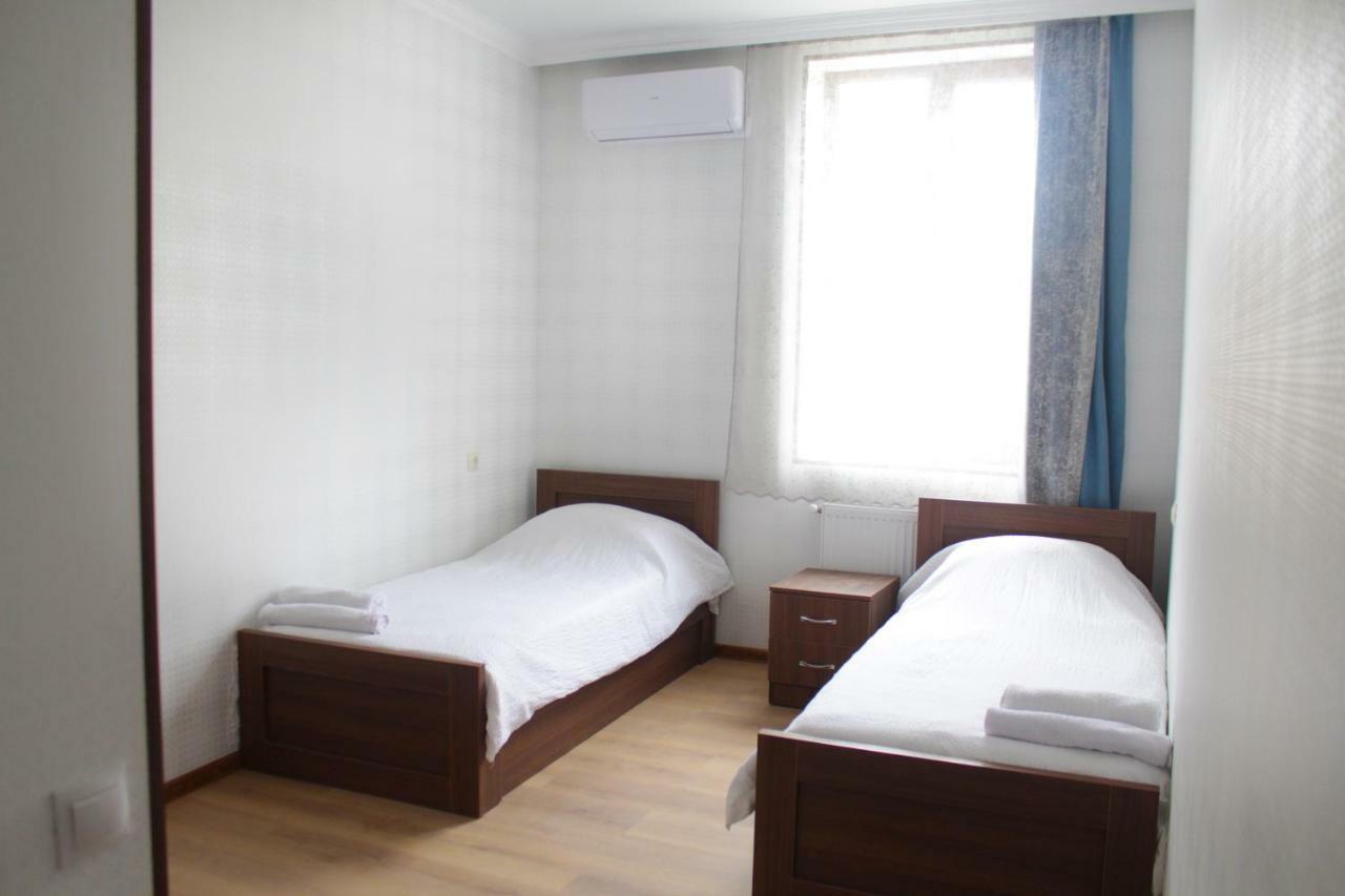 Bagration Hotel Gori Exterior photo